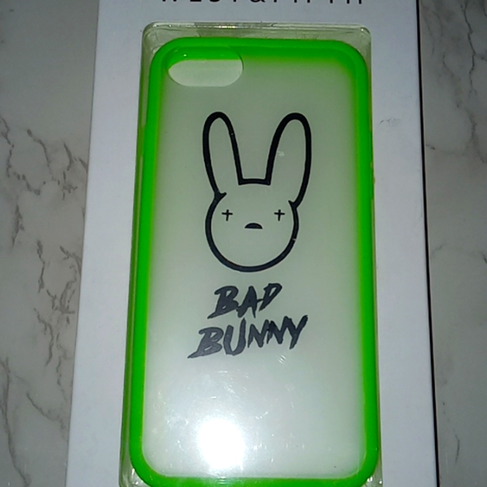 BAD BUNNY IPHONE 7/8 CASE